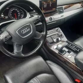 Samochód osobowy Audi A8