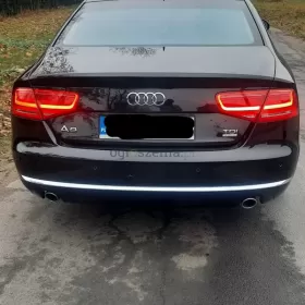 Samochód osobowy Audi A8