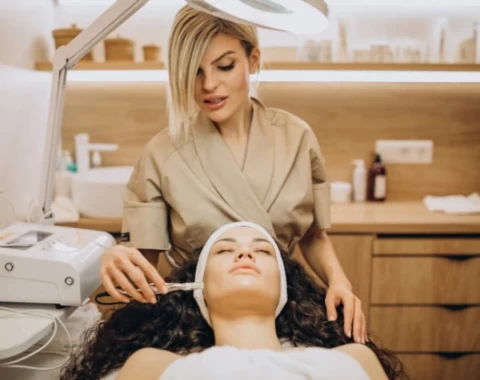 Jak zapewnić najwyższy poziom higieny w salonie kosmetycznym dzięki nowoczesnym technologiom sterylizacji